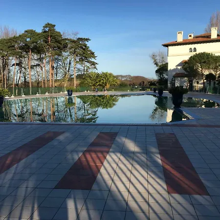 Domaine De Bordaberry Apartment